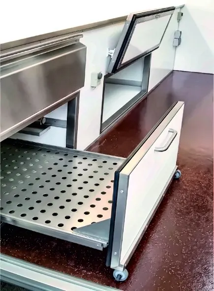 Gelochte Edelstahlauflage