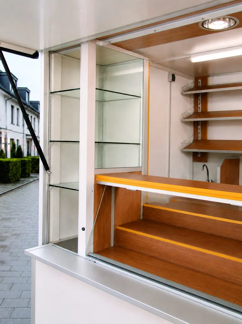 Eck-Vitrine
